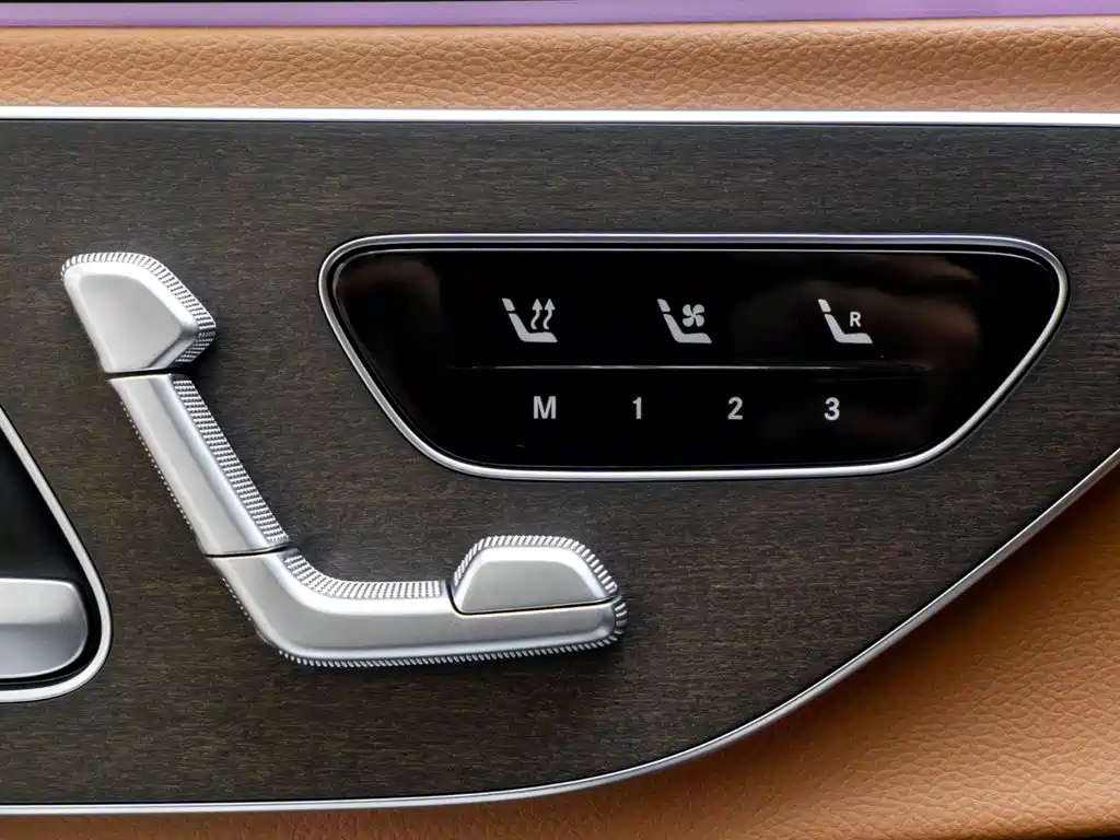 Mercedes-Benz E-Class — миниатюра 22