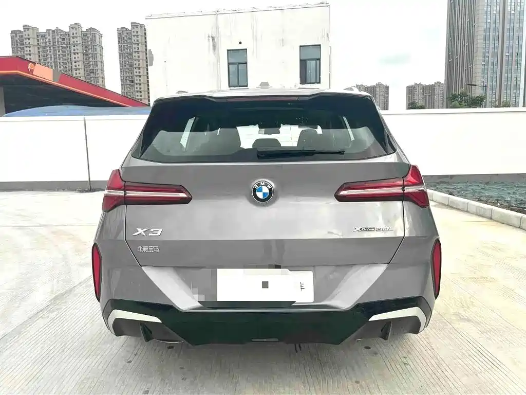 BMW X3 — миниатюра 7