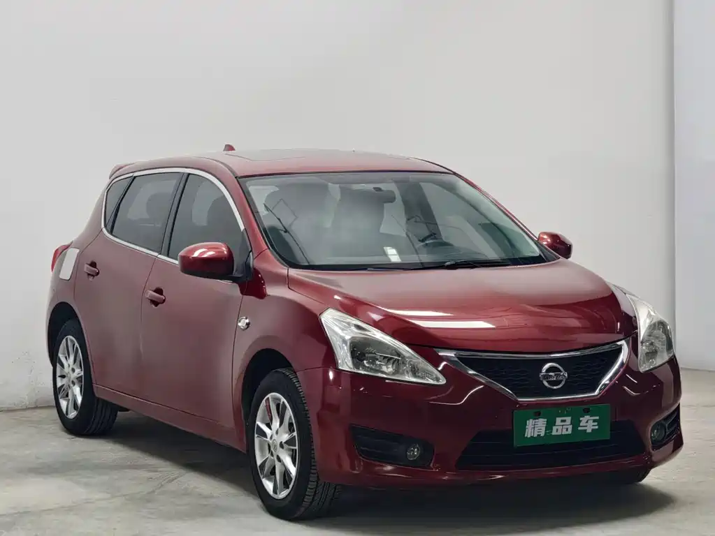 Nissan Tiida — миниатюра 3