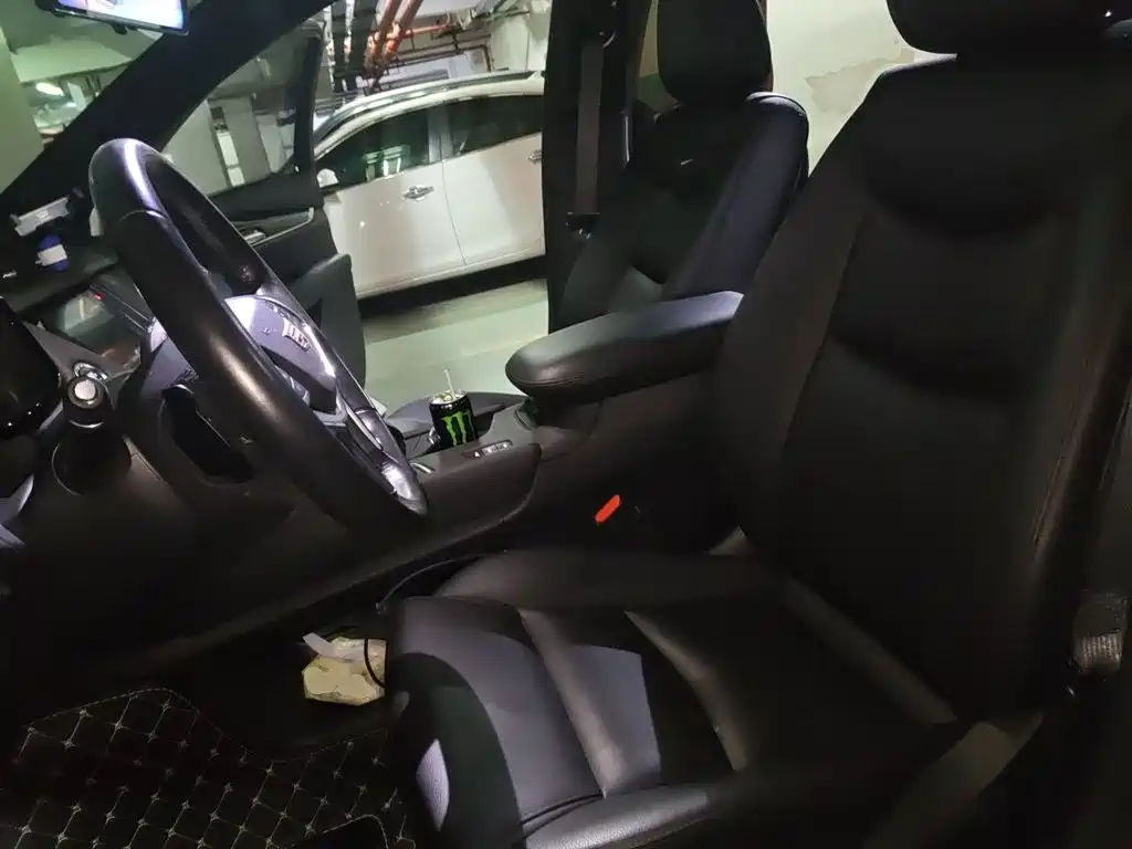 Cadillac XT5 — миниатюра 11