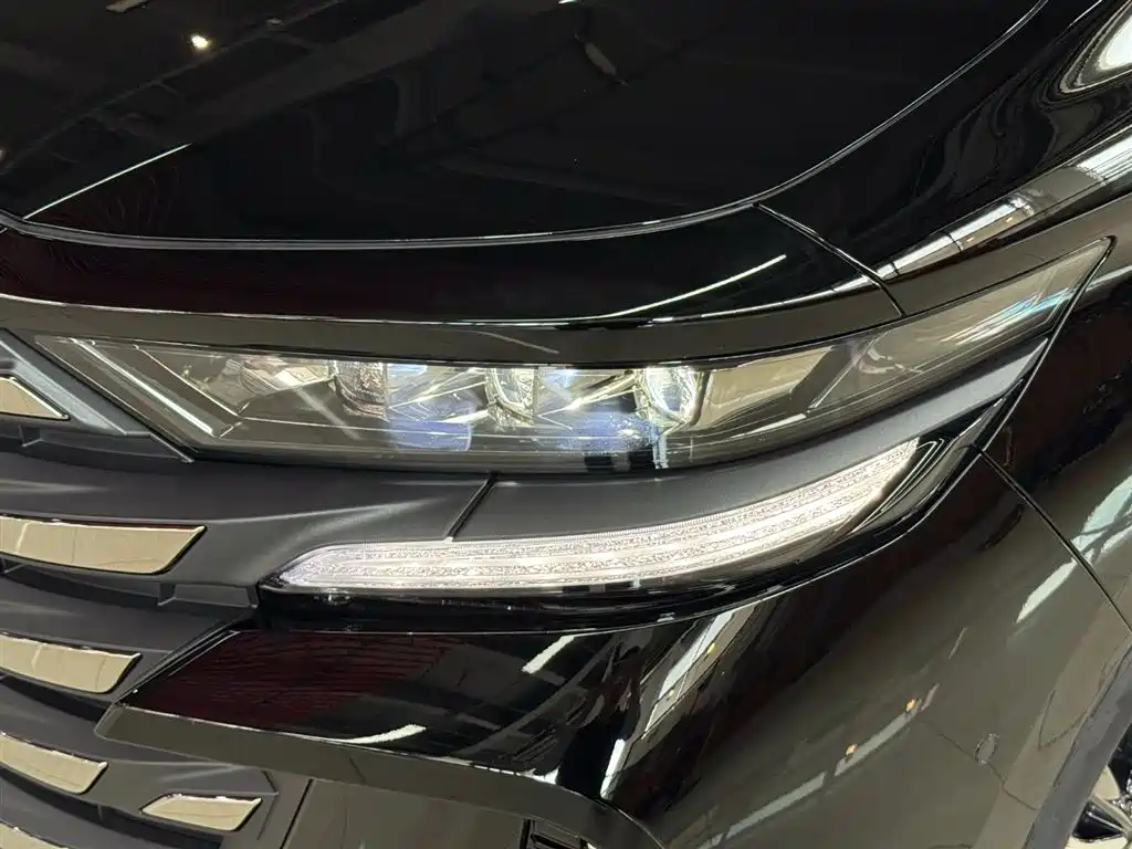 Toyota Vellfire 2024 2.5L Executive
