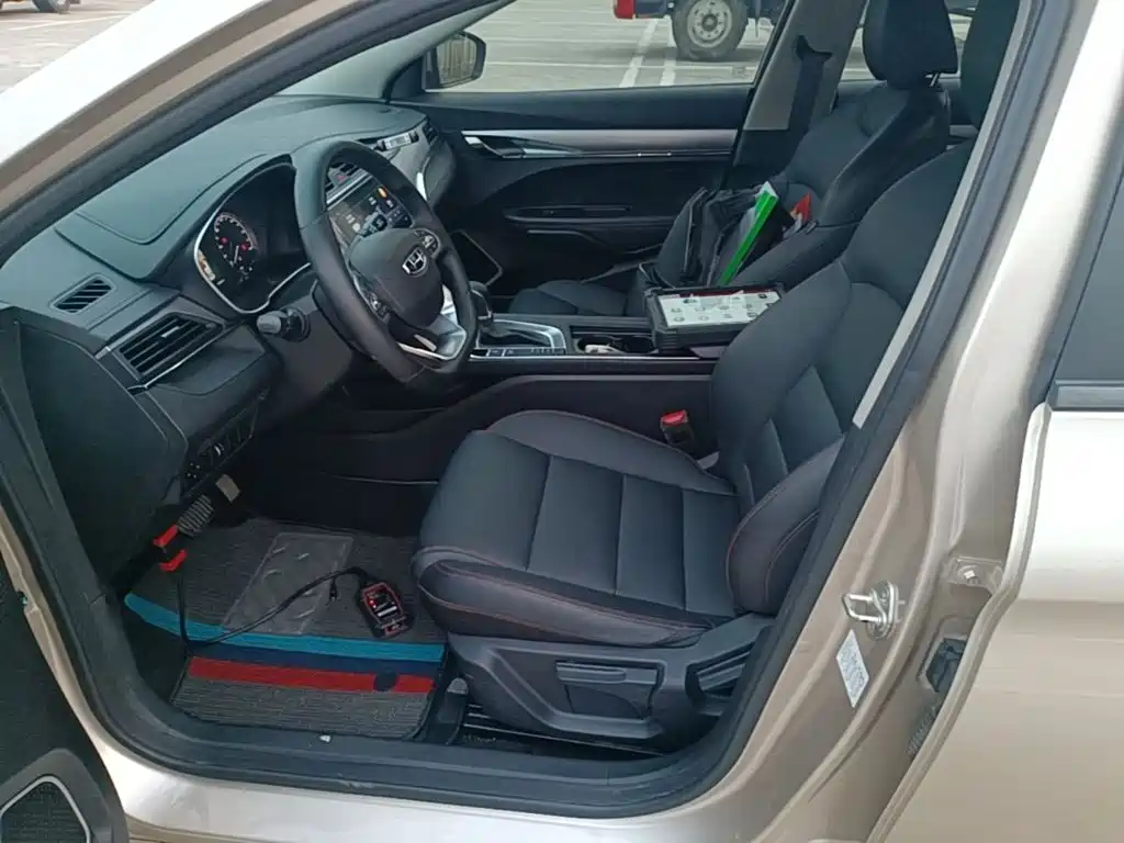 Geely Binrui — миниатюра 15