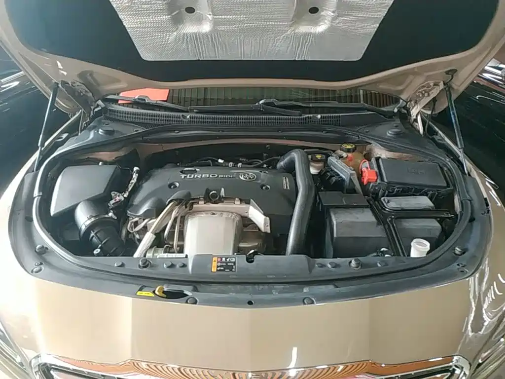 Buick LaCrosse — миниатюра 20
