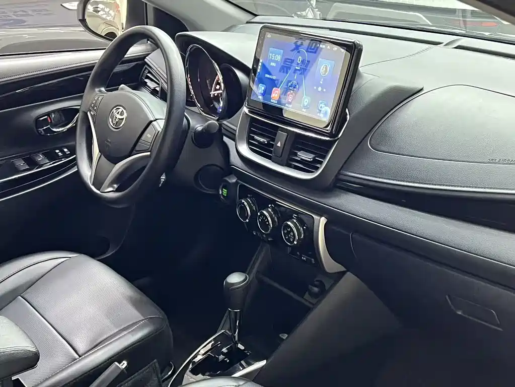 TOYOTA YARIS L ZHIXUAN