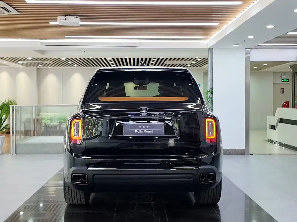 ROLLS-ROYCE CULLINAN
