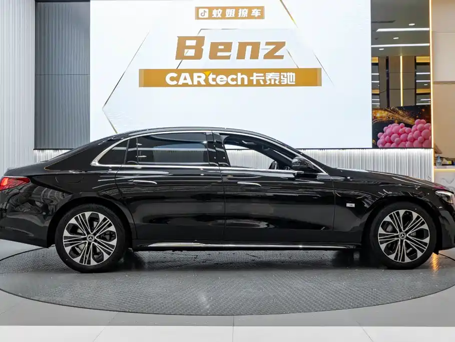 Mercedes-Benz E-Class — миниатюра 4