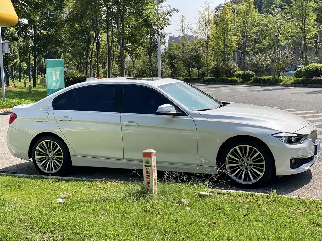 BMW 3 Series — миниатюра 8