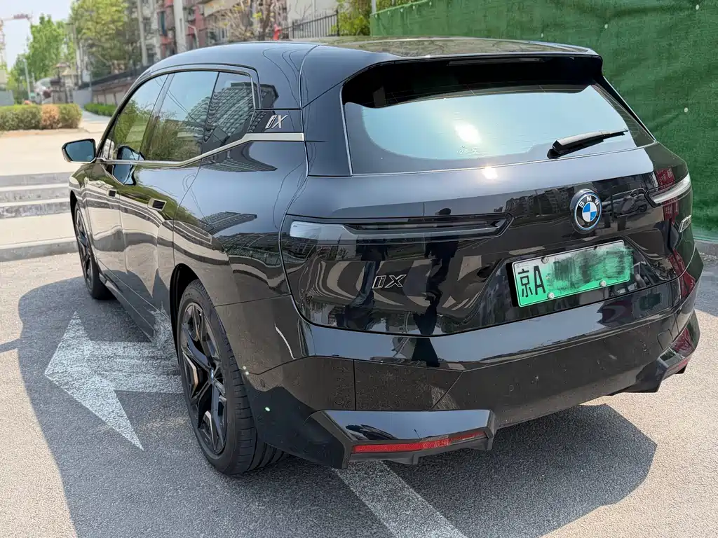 BMW iX M60 2022 M60