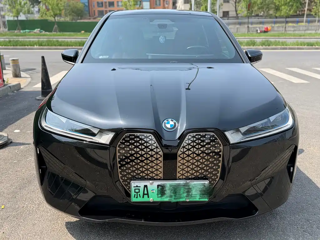 BMW iX M60 2022 M60