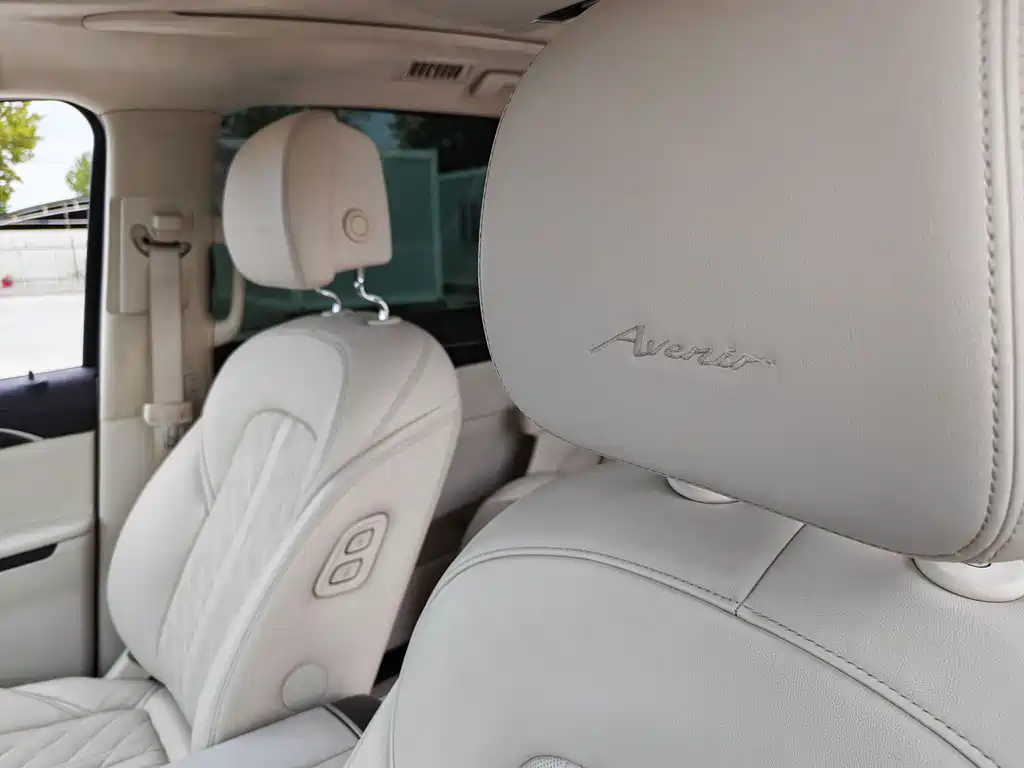 Buick GL8 — миниатюра 12