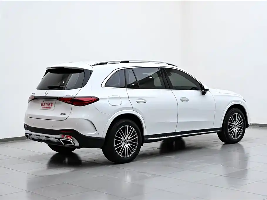 Mercedes-Benz GLC 2023 GLC 300 L 4MATIC 5 мест