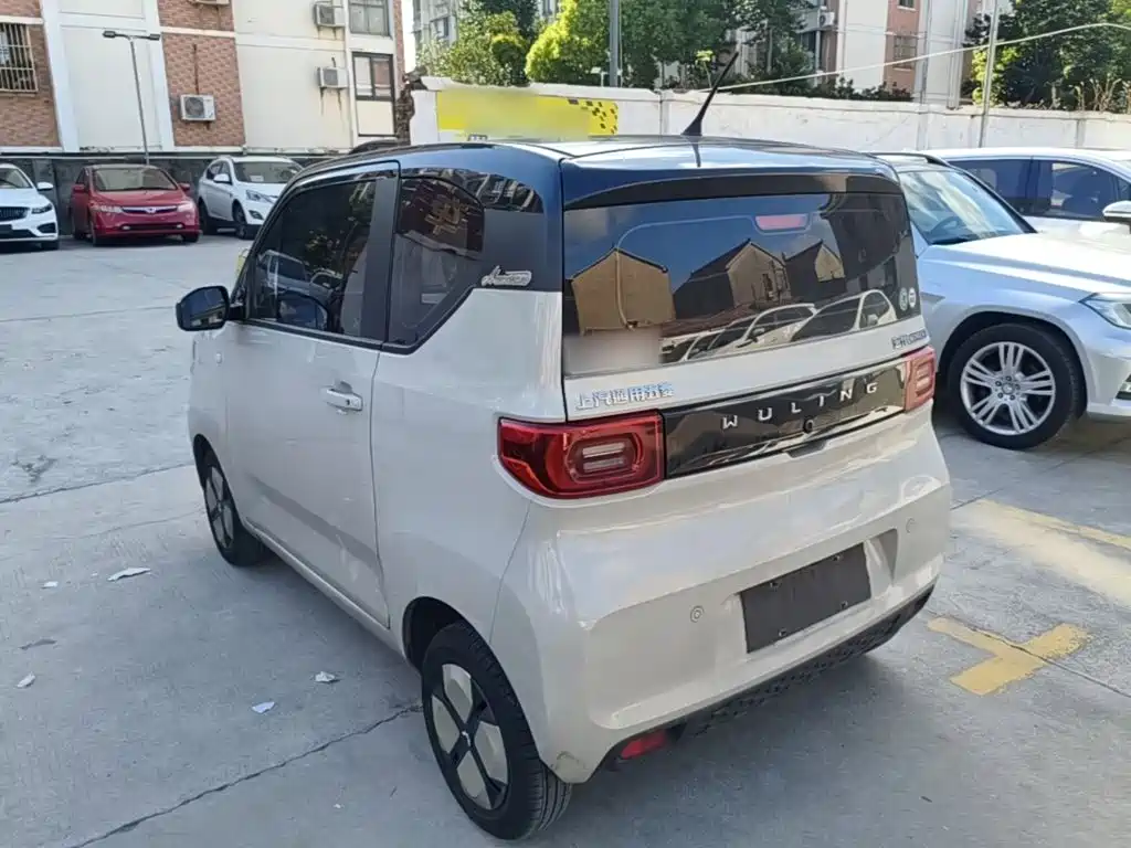 Wuling MINIEV — миниатюра 5