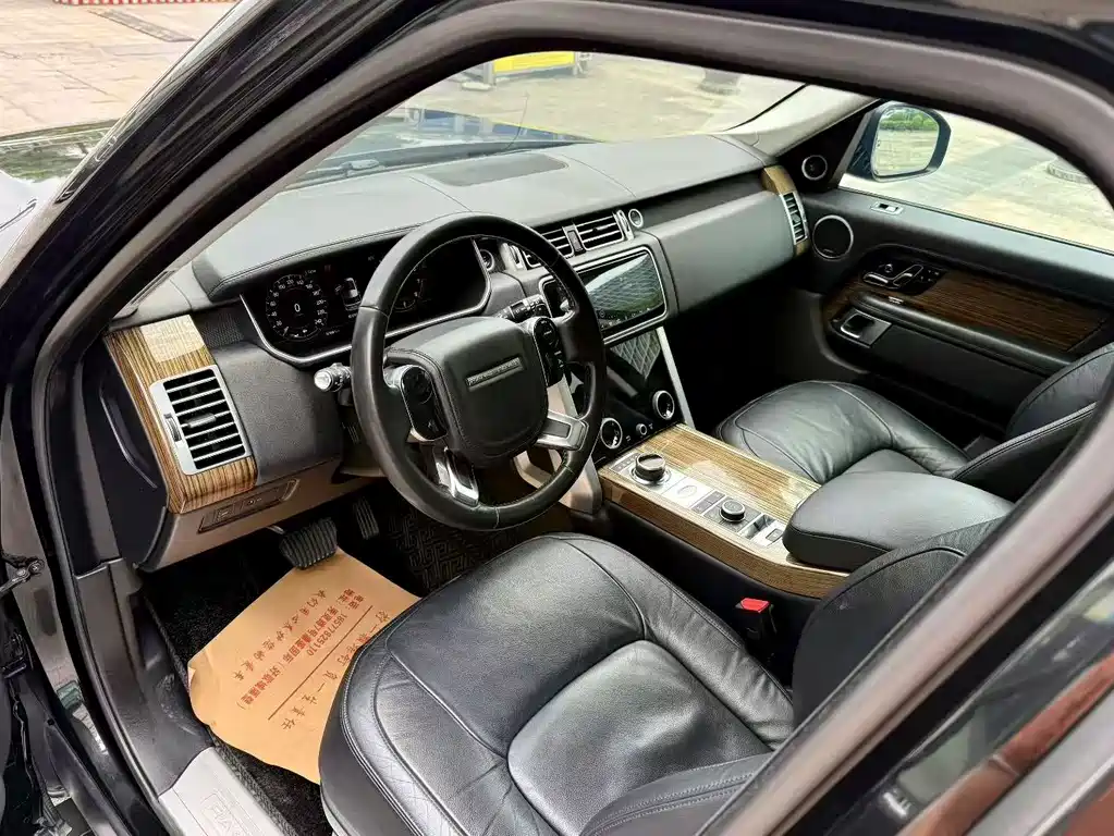 Land Rover Range Rover — миниатюра 4