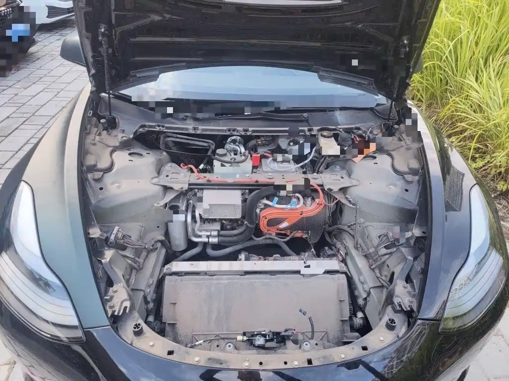 Tesla Model 3 — миниатюра 11