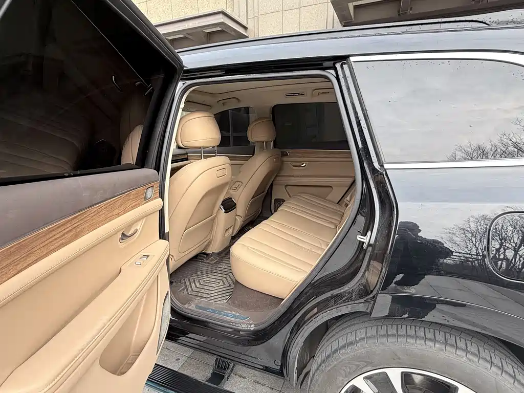 AITO ASK THE WORLD M7