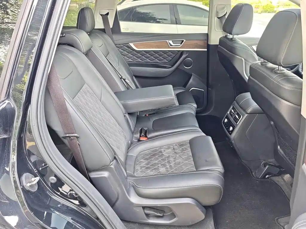 Hongqi Hongqi HS7 — миниатюра 15
