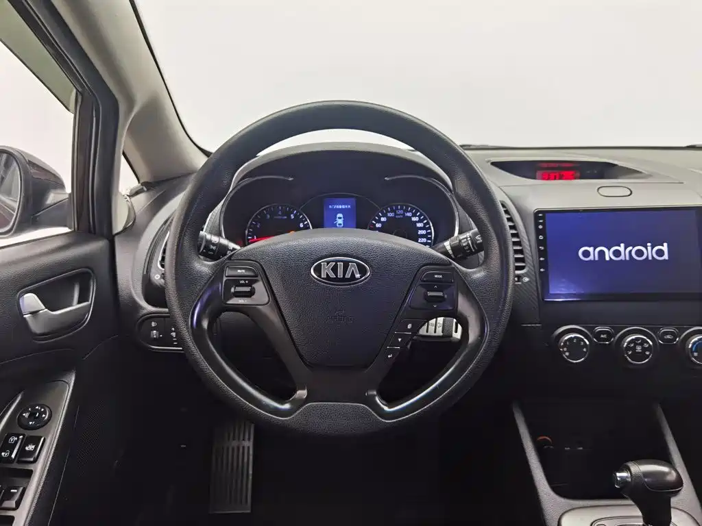 Kia K3 — миниатюра 11