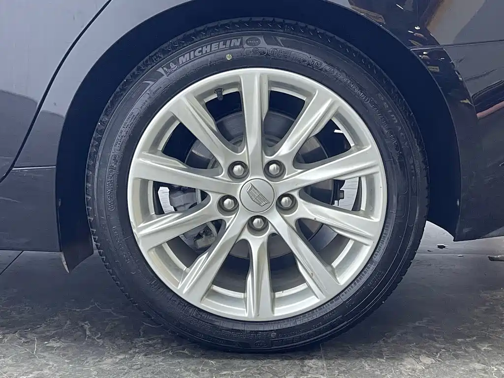 Cadillac CT5 — миниатюра 10