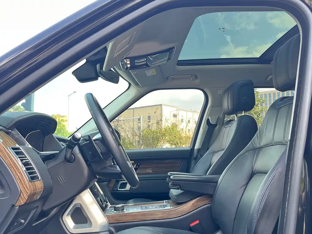 Land Rover Range Rover — миниатюра 9