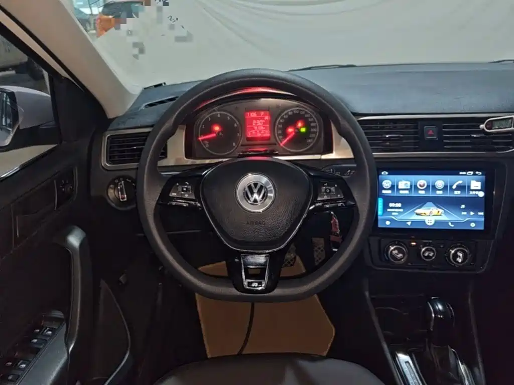 Volkswagen Santana — миниатюра 11
