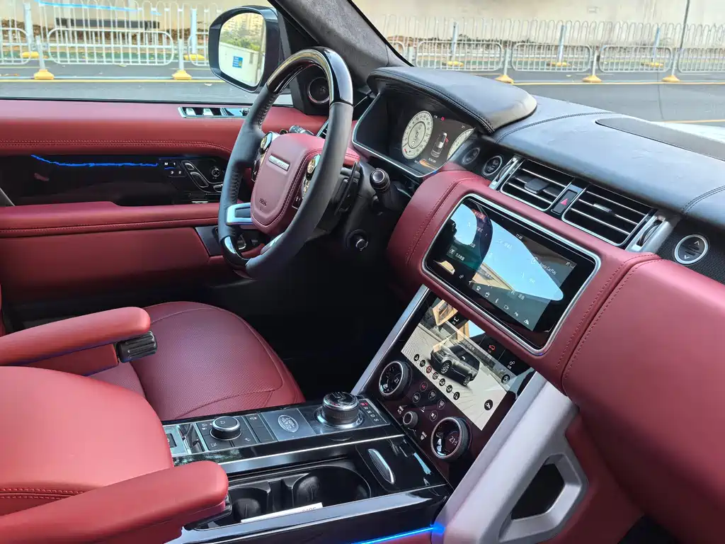 LAND ROVER RANGE ROVER