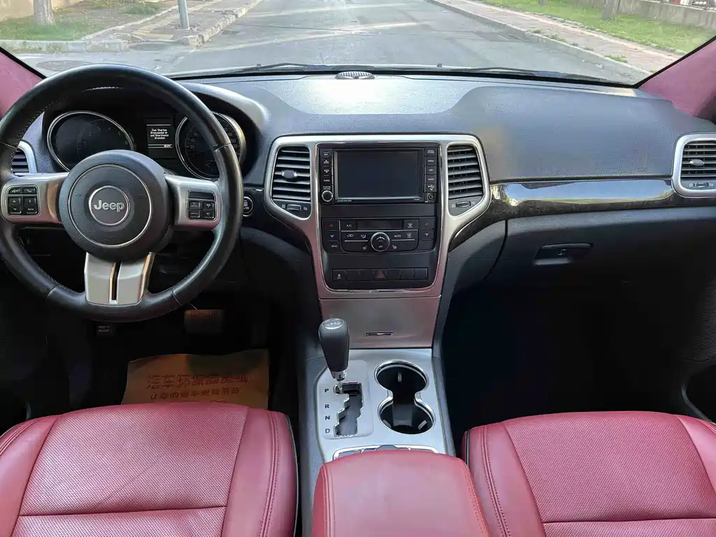 Jeep Grand Cherokee (Import) 3.6L Comfort Enjoy Navigation Edition, фото 15