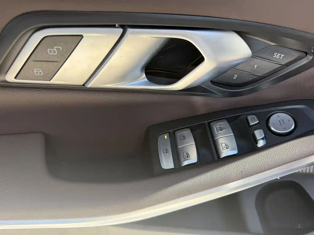 BMW 3 Series — миниатюра 13