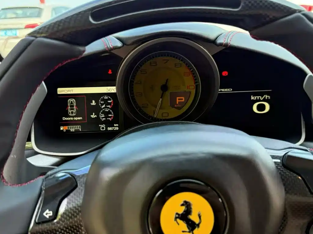 Ferrari F12berlinetta — миниатюра 9