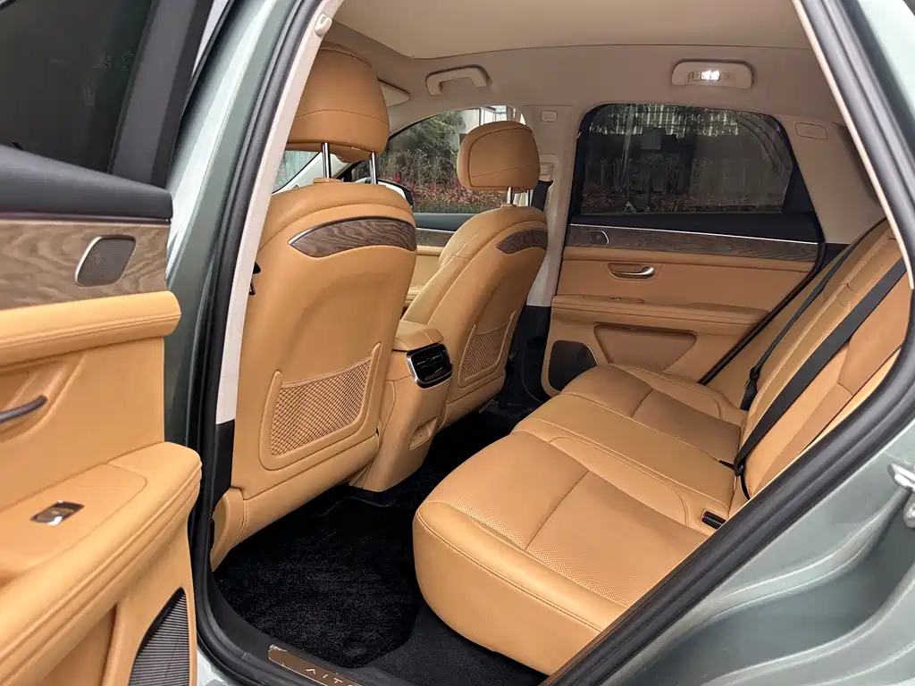 AITO ASK THE WORLD M5