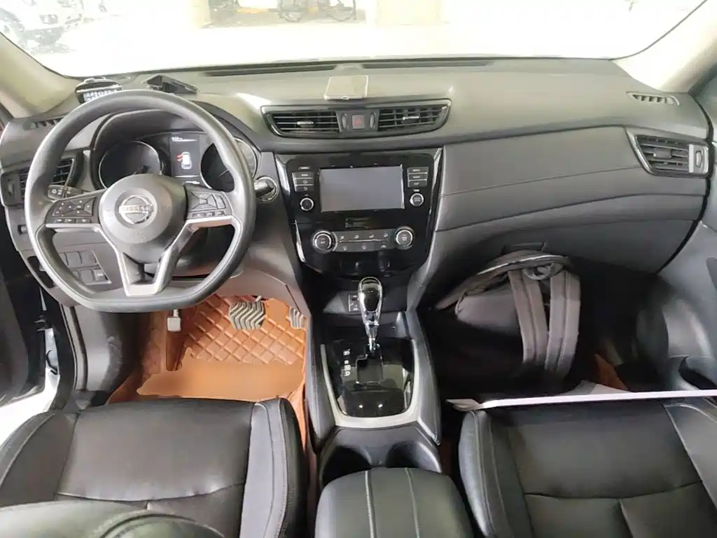Nissan X-Trail — миниатюра 10
