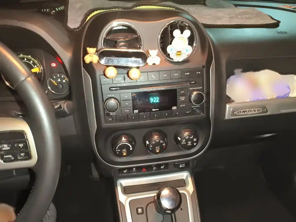 Jeep Compass (Import) — миниатюра 6