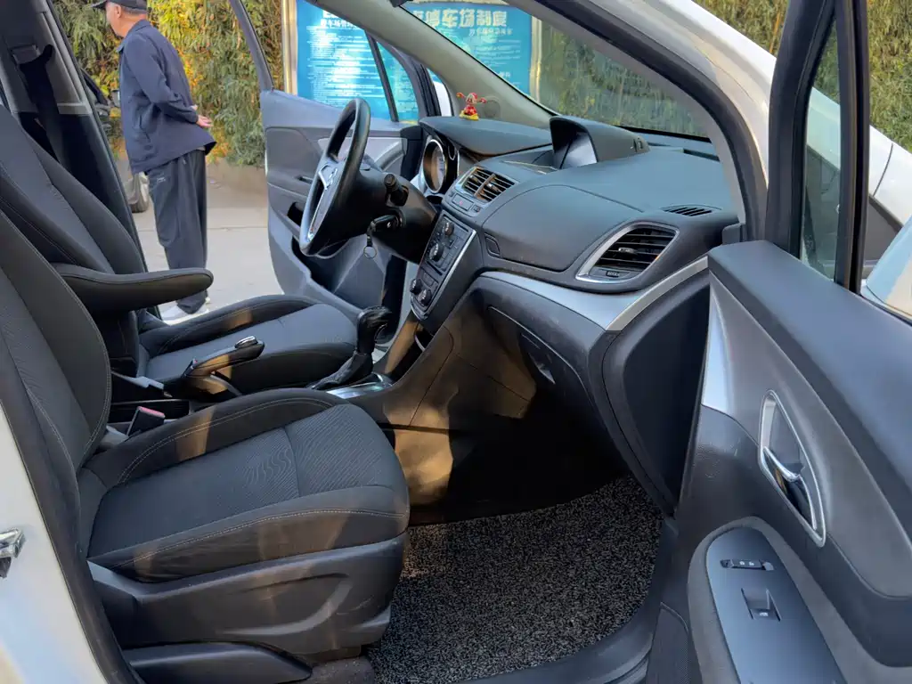 Buick Encore — миниатюра 18