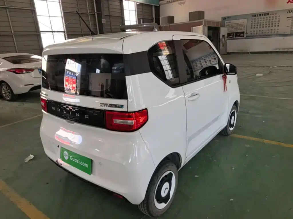 Wuling MINIEV — миниатюра 7