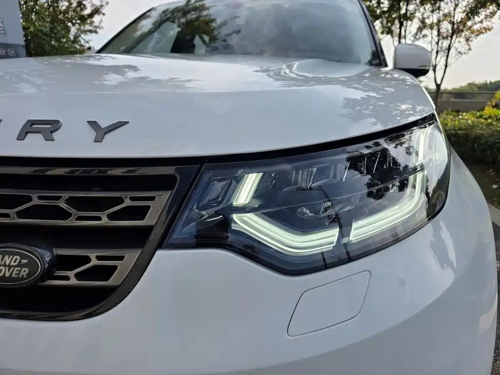 Land Rover Discovery 2019 3.0 SC V6 SE