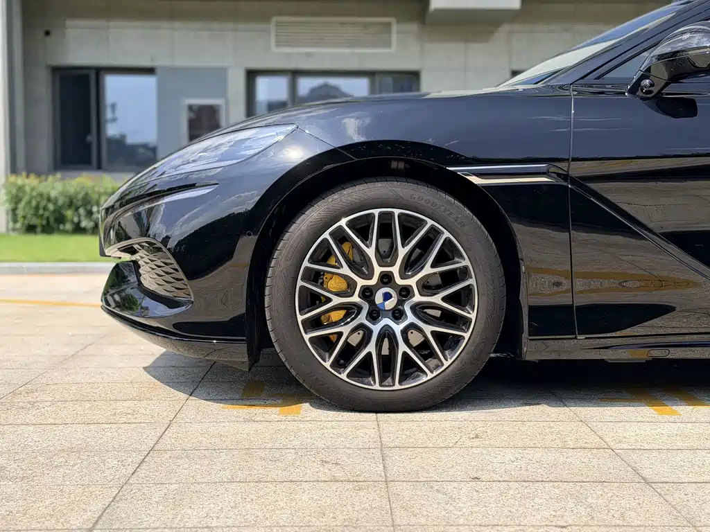 Denza Denza Z9GT — миниатюра 27