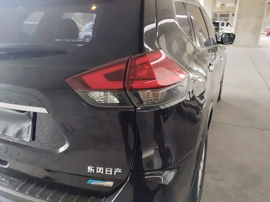 Nissan X-Trail — миниатюра 8