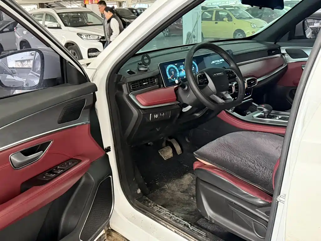 Jetour X70 PLUS - фото 5