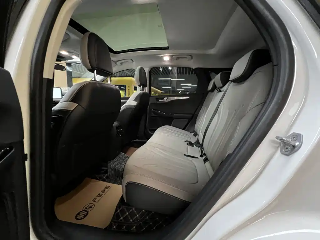 Ford Escape — миниатюра 9