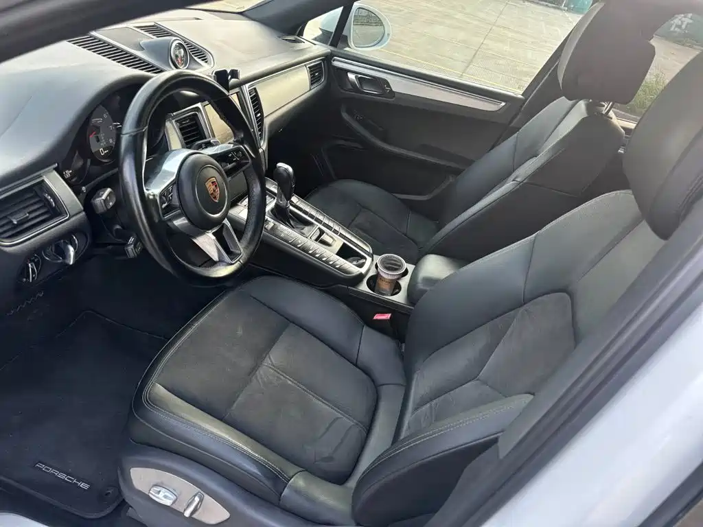 Porsche Macan — миниатюра 21