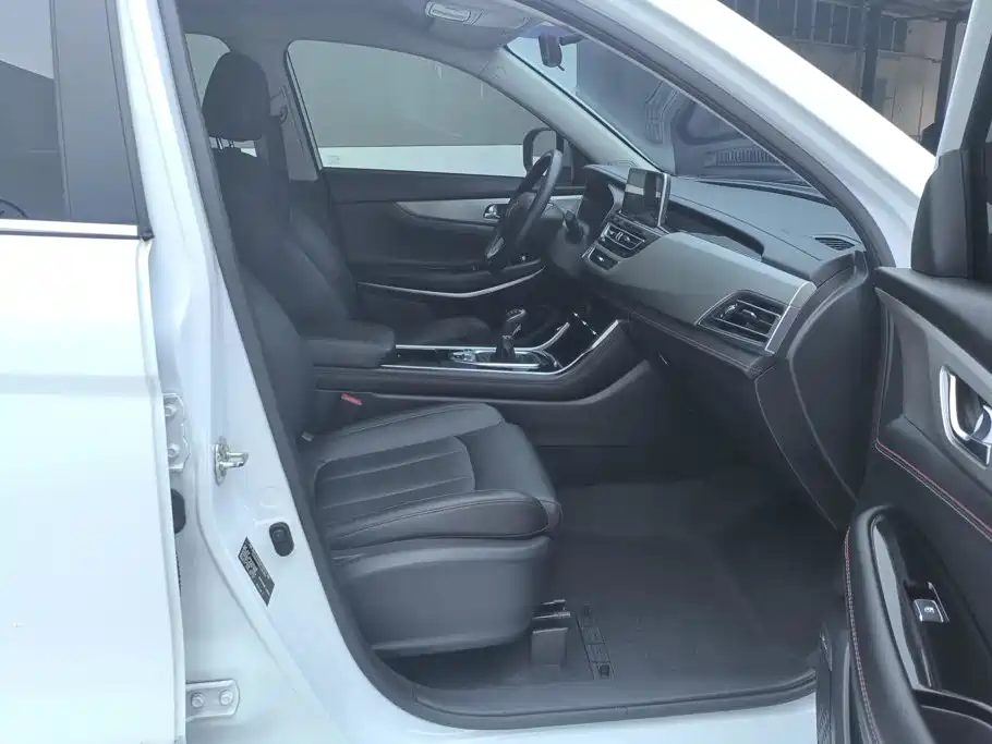 Changan CS75 — миниатюра 8