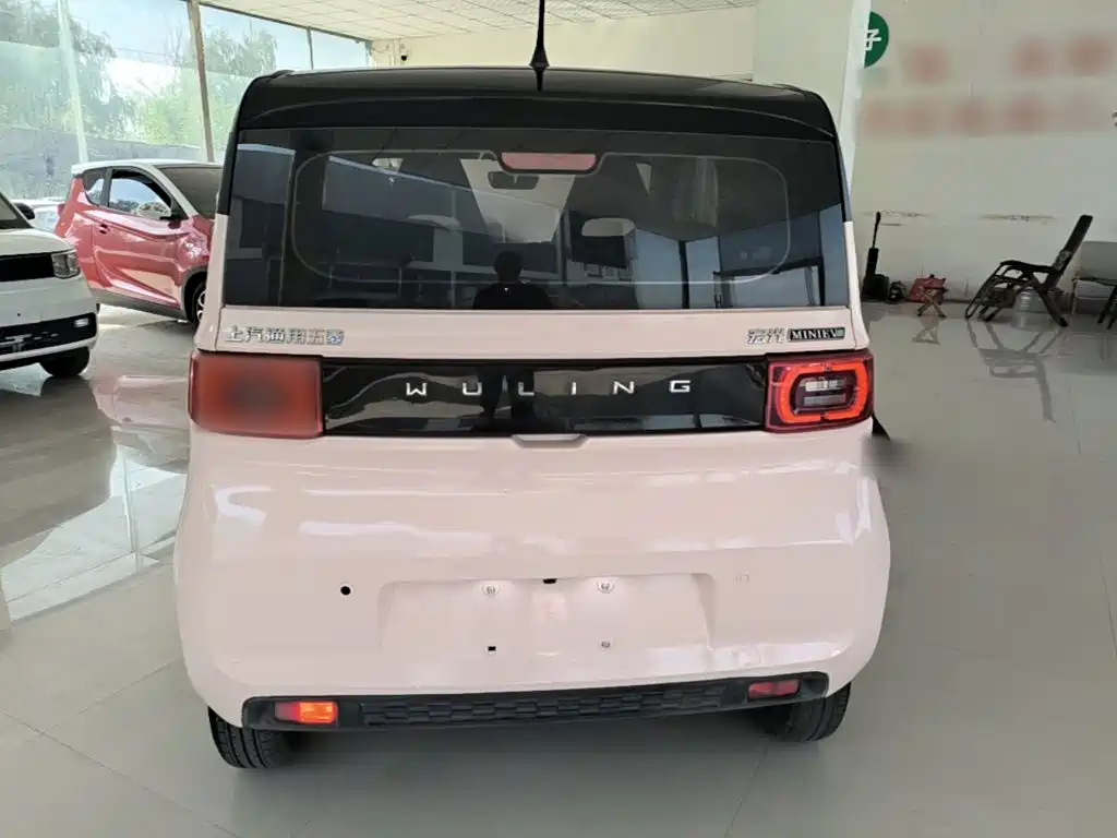 Wuling MINIEV — миниатюра 6