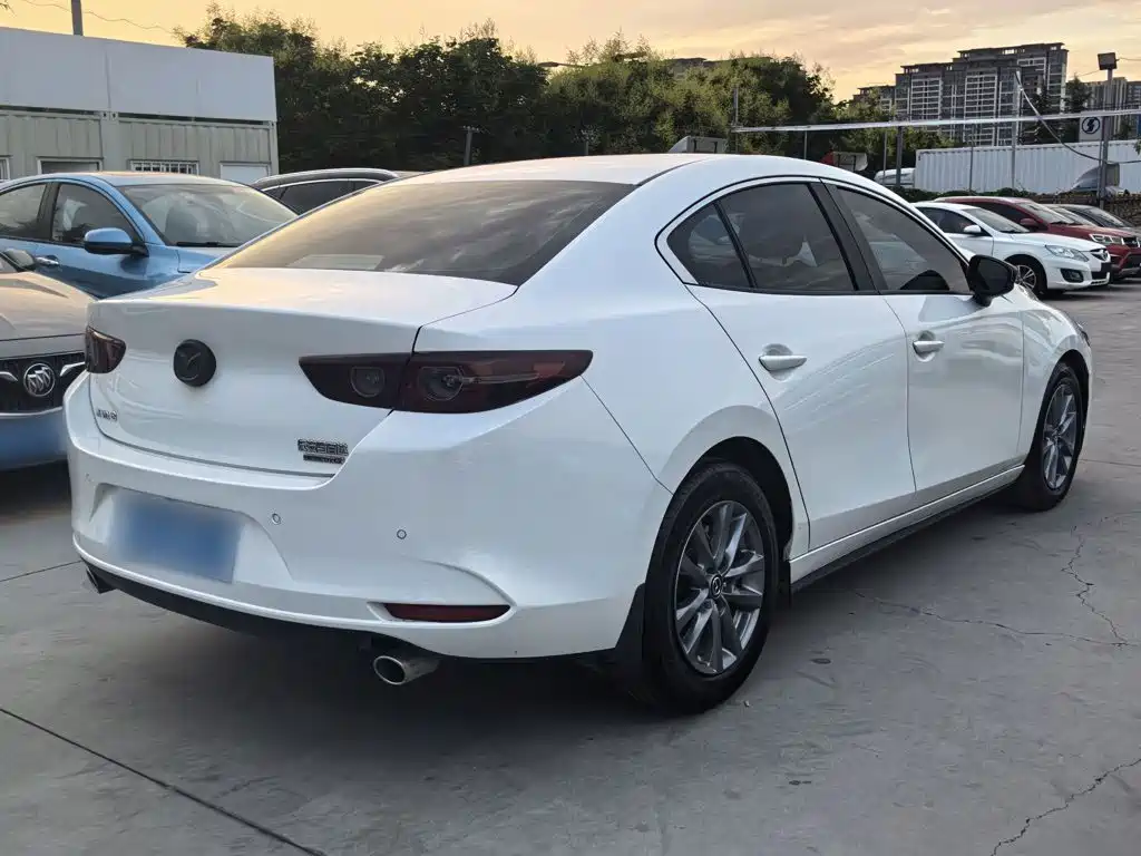 Mazda 3 Axela — миниатюра 13