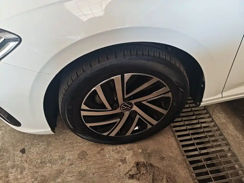 Volkswagen Lavida — миниатюра 23