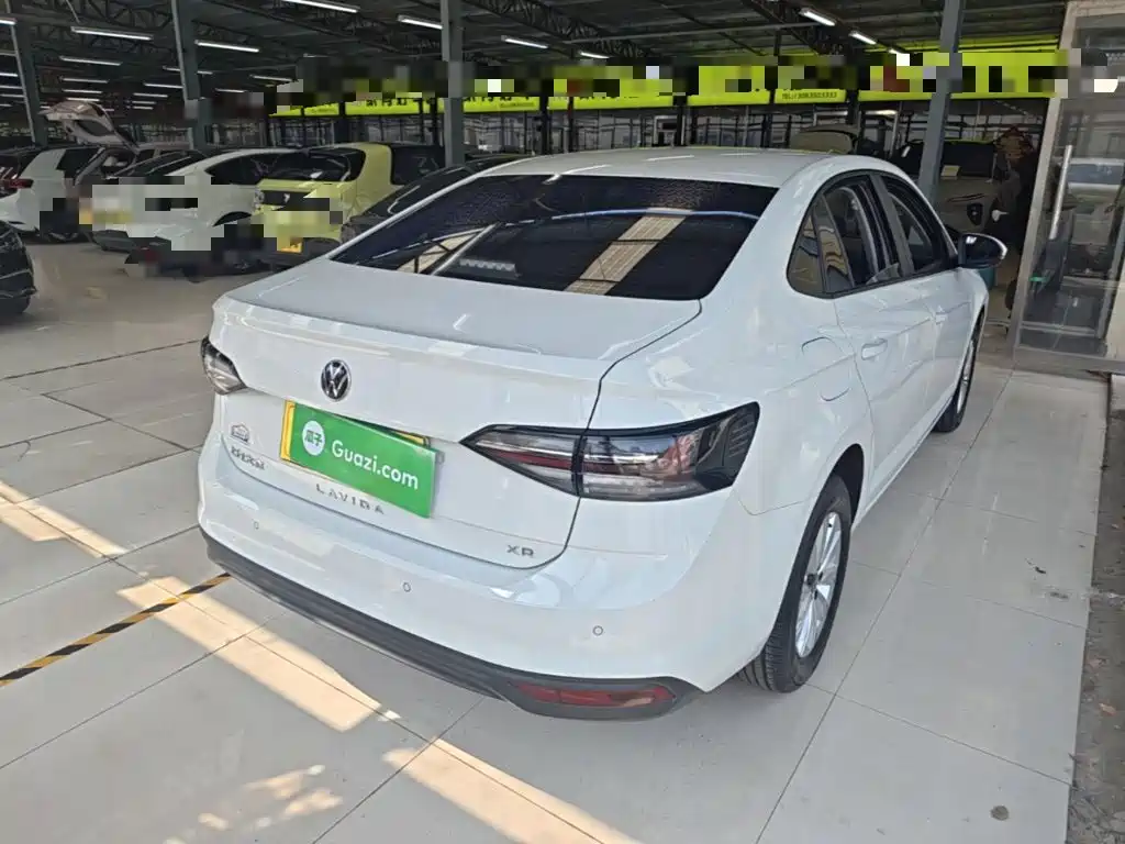 Volkswagen Lavida — миниатюра 7