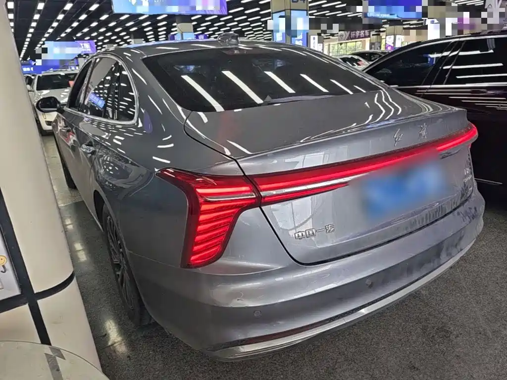 Hongqi Hongqi H5 — миниатюра 5