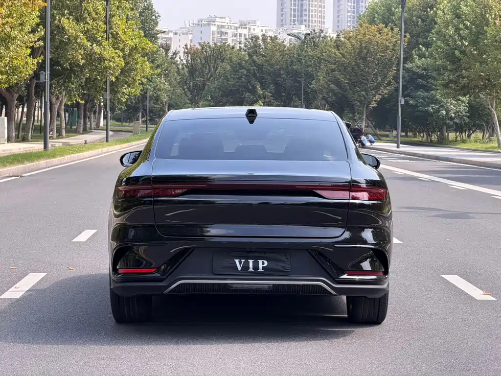 BYD Han — миниатюра 8