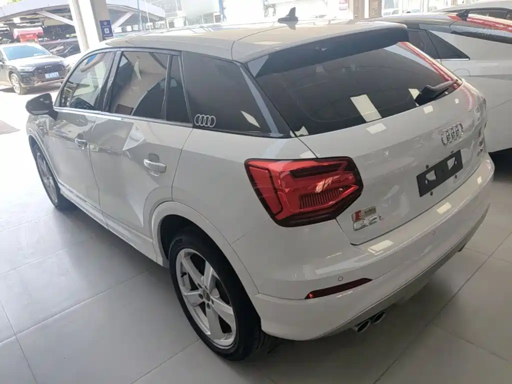 Audi Q2L — миниатюра 5
