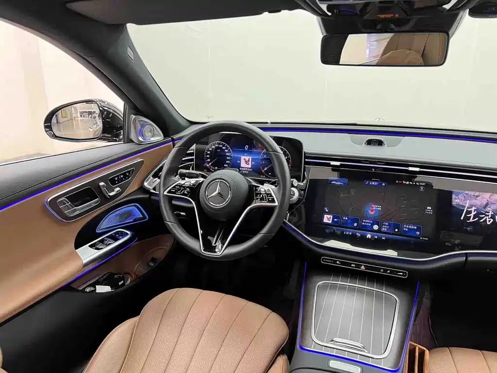 Mercedes-Benz E-Class — миниатюра 21