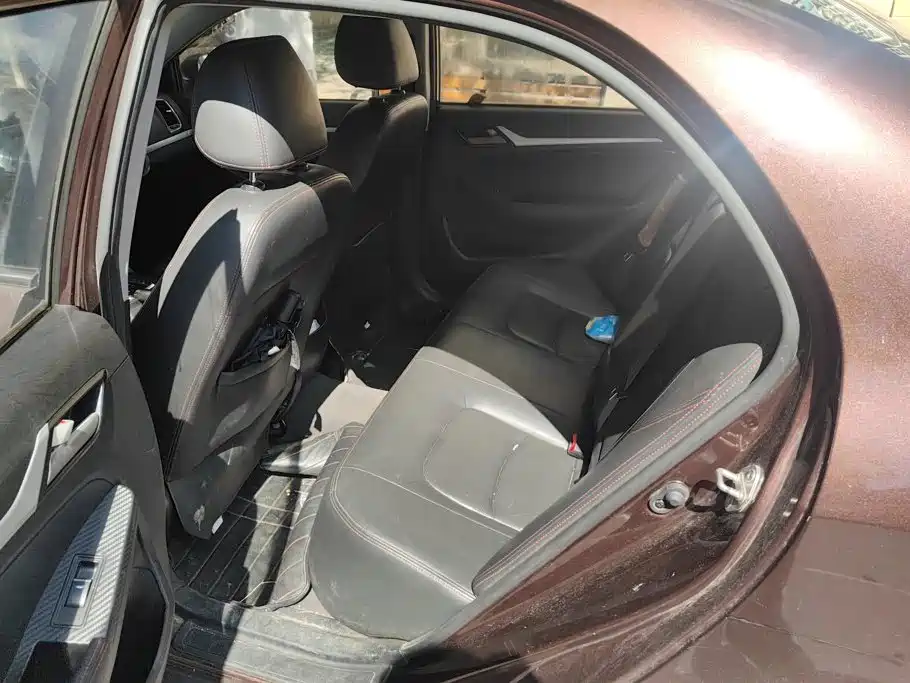 Geely Vision — миниатюра 11