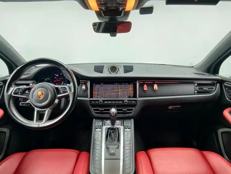 Porsche Macan — миниатюра 9